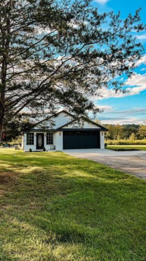 Southern Charm 3BR Fire pit pool table 7beds